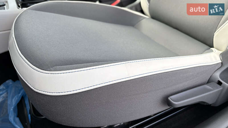 Volkswagen e-Up 2014