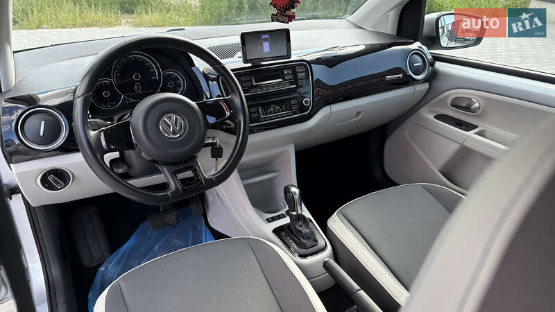 Volkswagen e-Up 2014