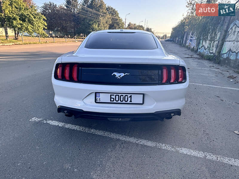 Ford Mustang 2019
