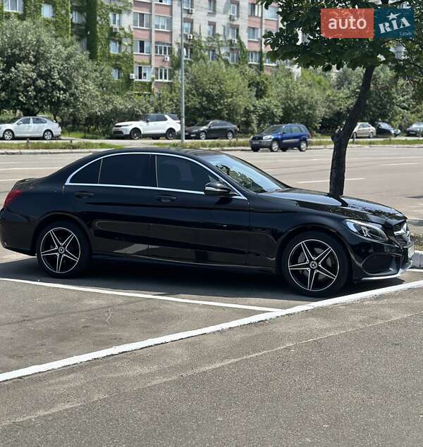 Mercedes-Benz-3
