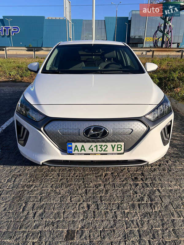 Hyundai-8