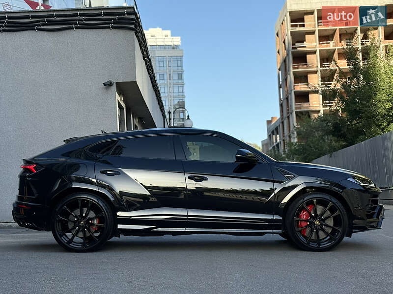 Lamborghini Urus 2020