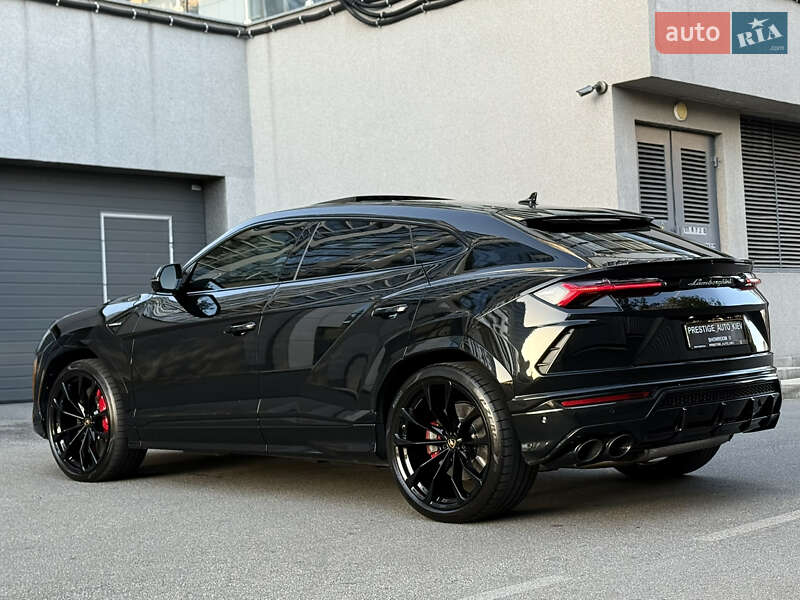 Lamborghini Urus 2020