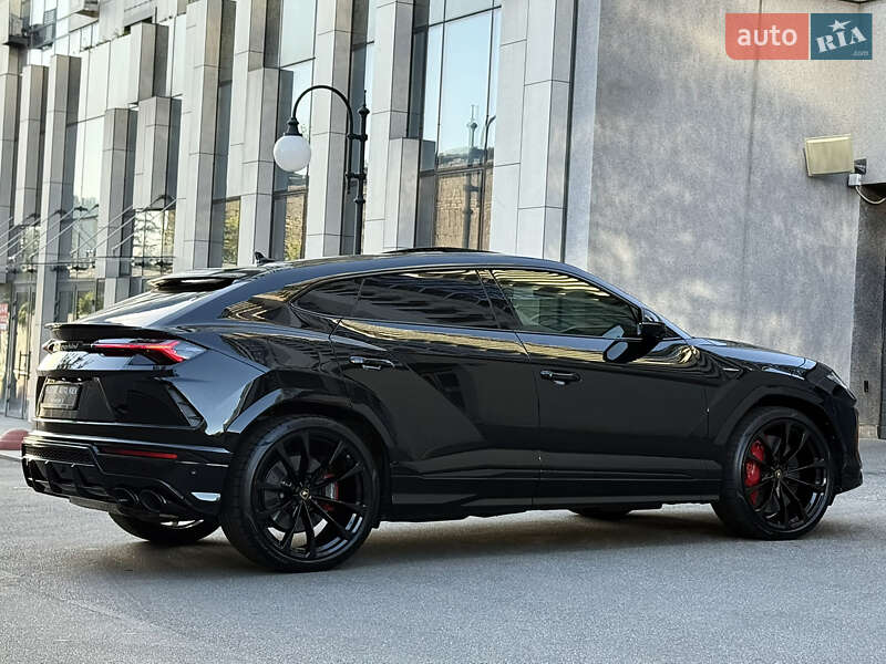 Lamborghini Urus 2020