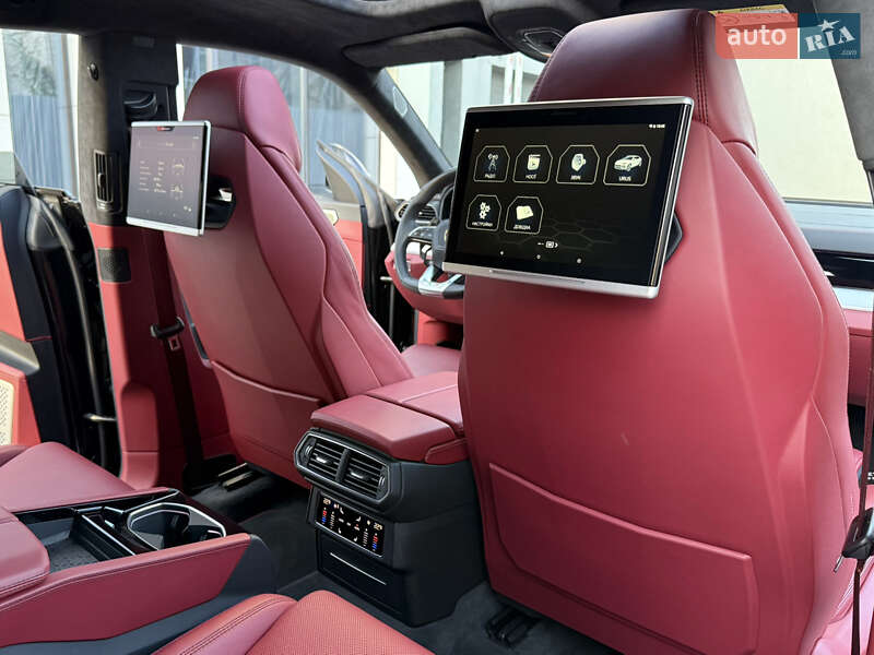 Lamborghini Urus 2020