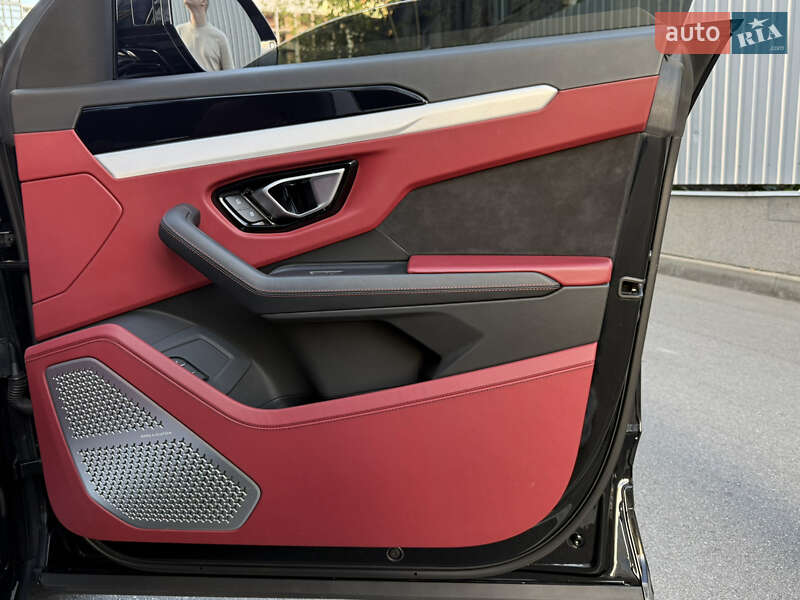 Lamborghini Urus 2020