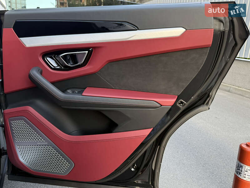 Lamborghini Urus 2020