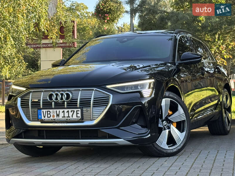 Audi-5