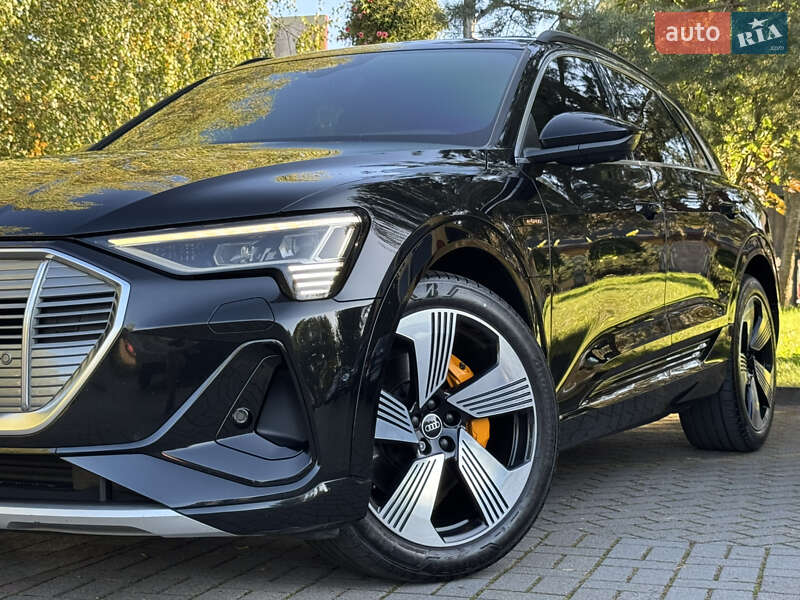 Audi-30