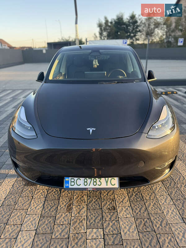 Tesla-3