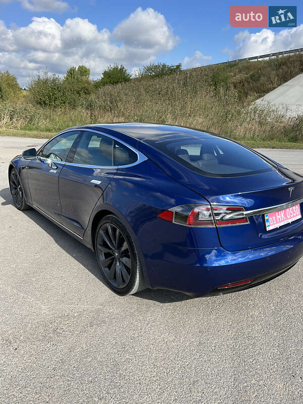 Tesla-10