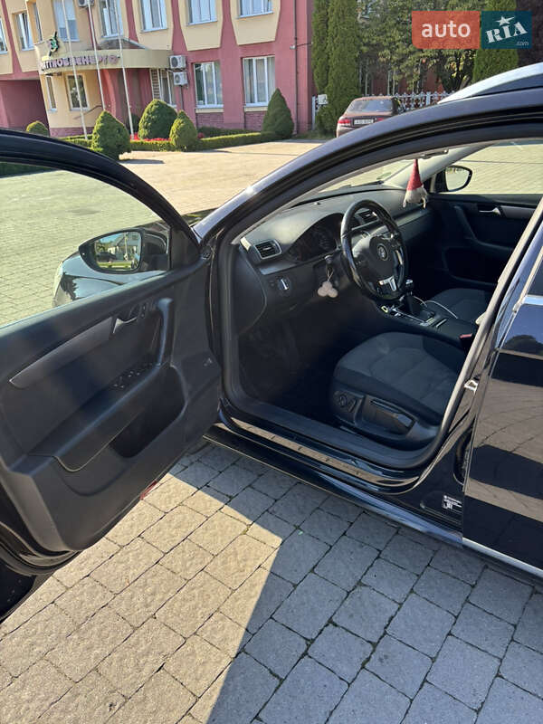 Volkswagen Passat 2011