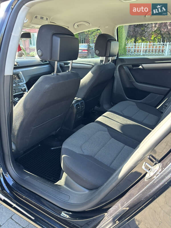 Volkswagen Passat 2011