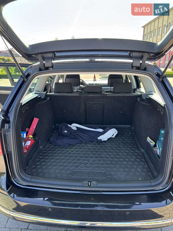 Volkswagen Passat 2011