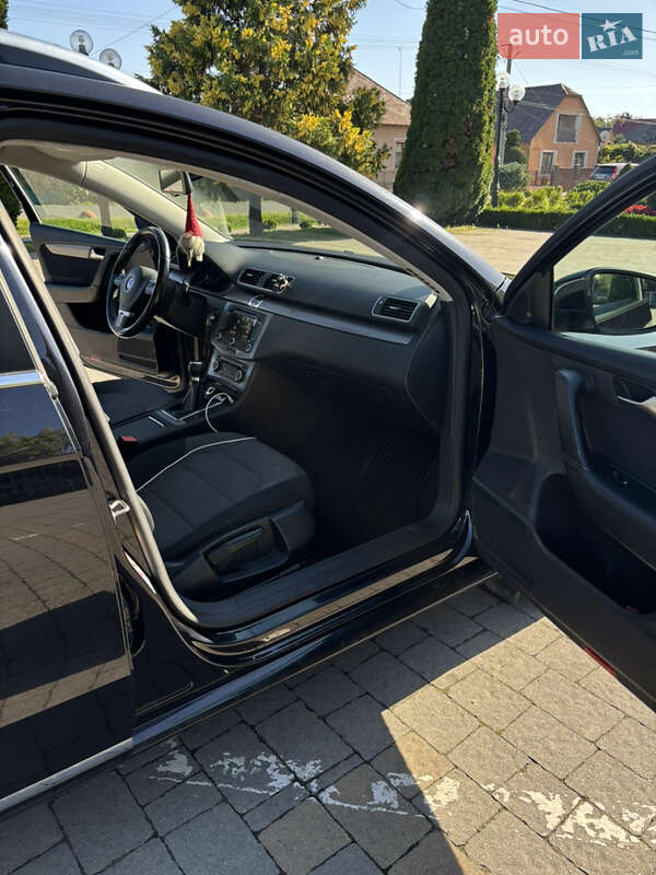 Volkswagen Passat 2011