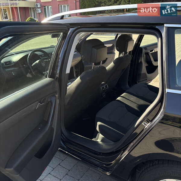 Volkswagen Passat 2011