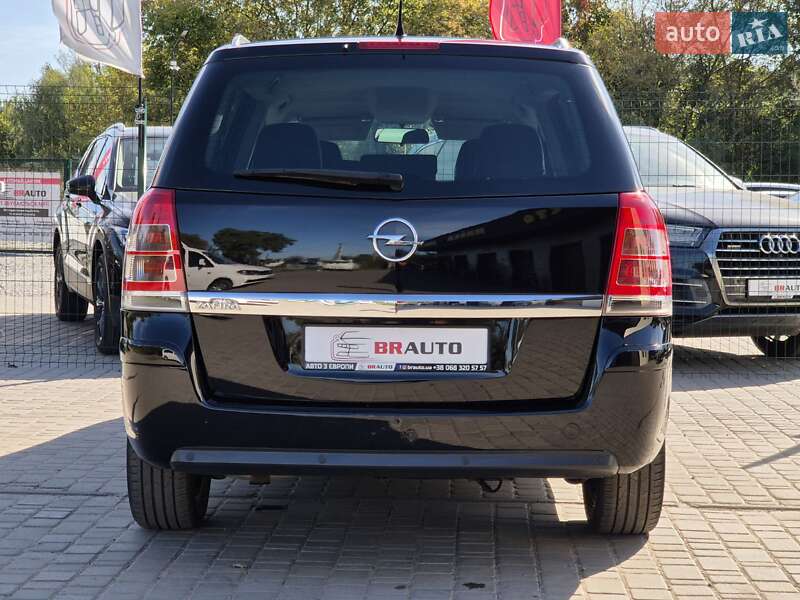 Opel Zafira 2010