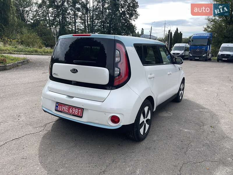 Kia Soul EV 2014