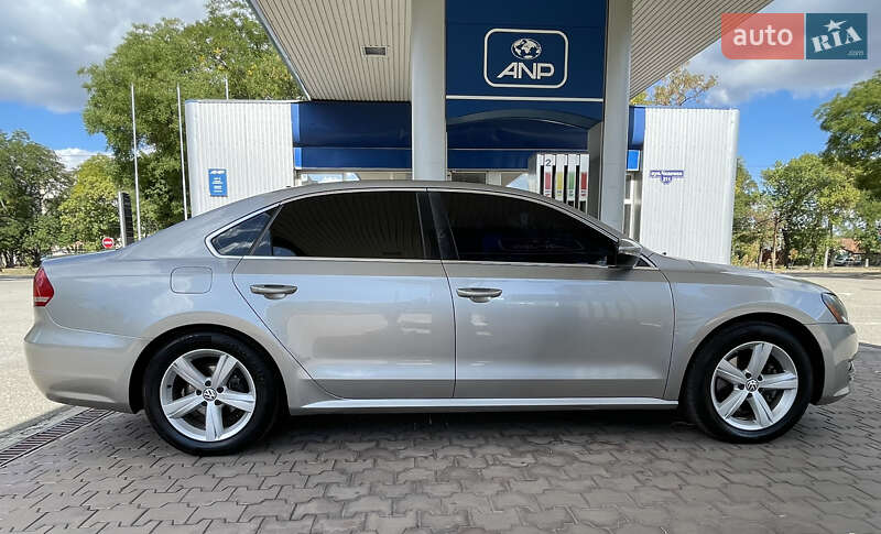 Volkswagen Passat 2011