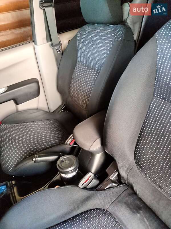 Mitsubishi L 200 2012