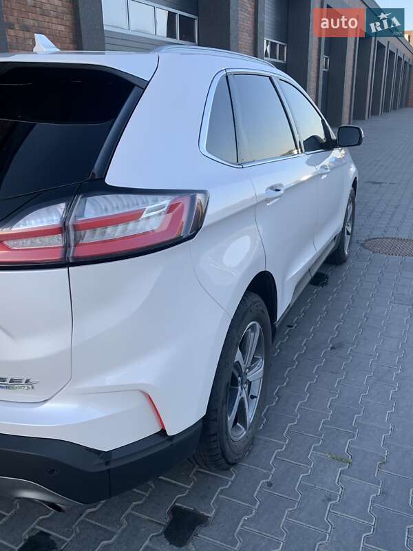 Ford Edge 2019