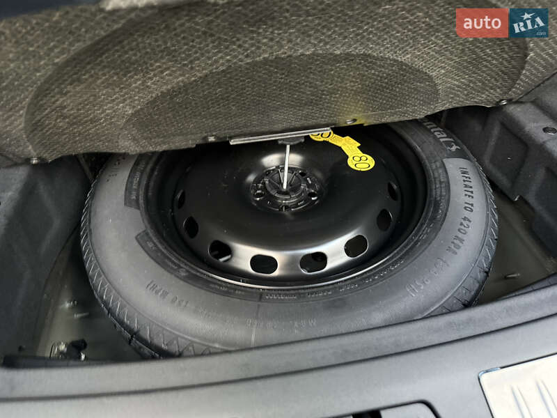 Land Rover Range Rover Velar 2023