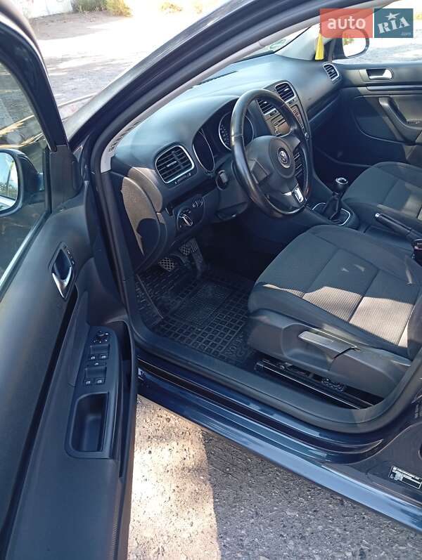 Volkswagen Golf 2010