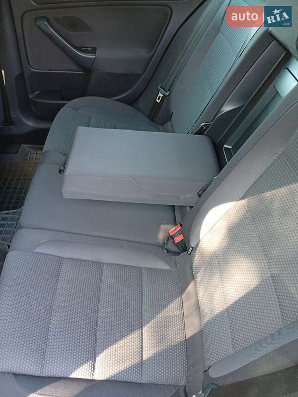 Volkswagen Golf 2010