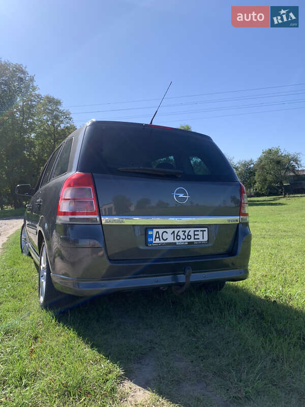 Opel Zafira 2009