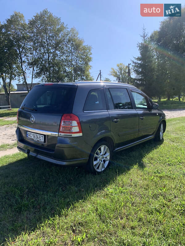 Opel Zafira 2009