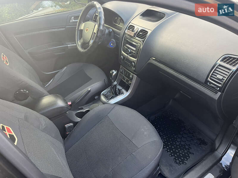 Geely Emgrand 7 (EC7) 2013