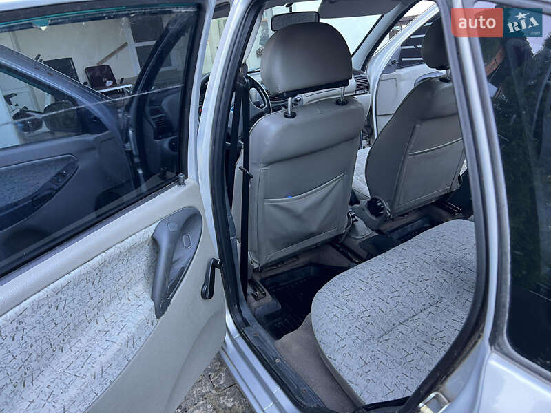 VAZ / Lada 1119 Kalina 2008