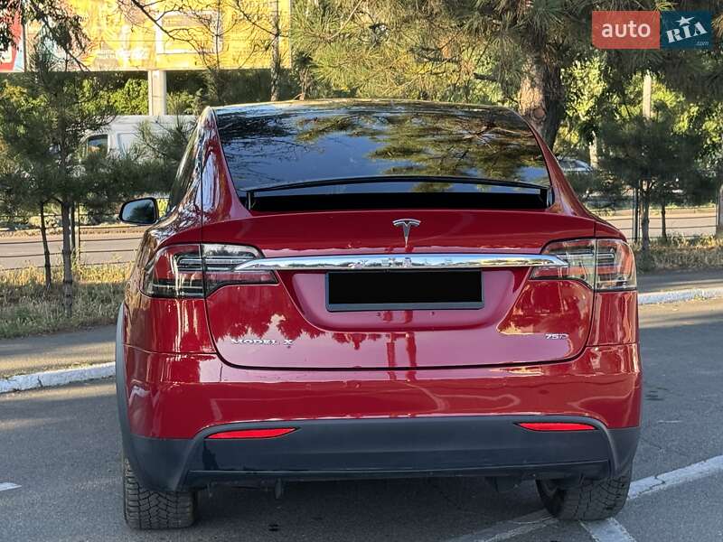 Tesla Model X 2018