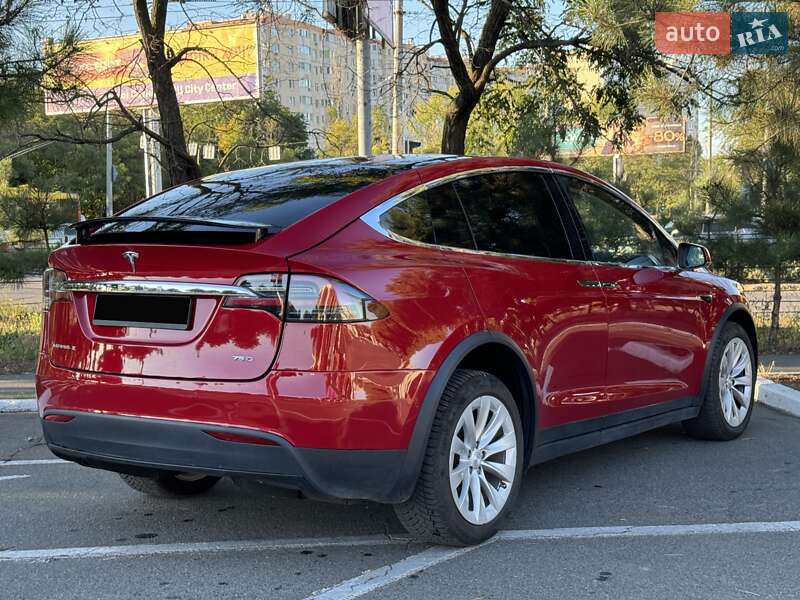 Tesla Model X 2018