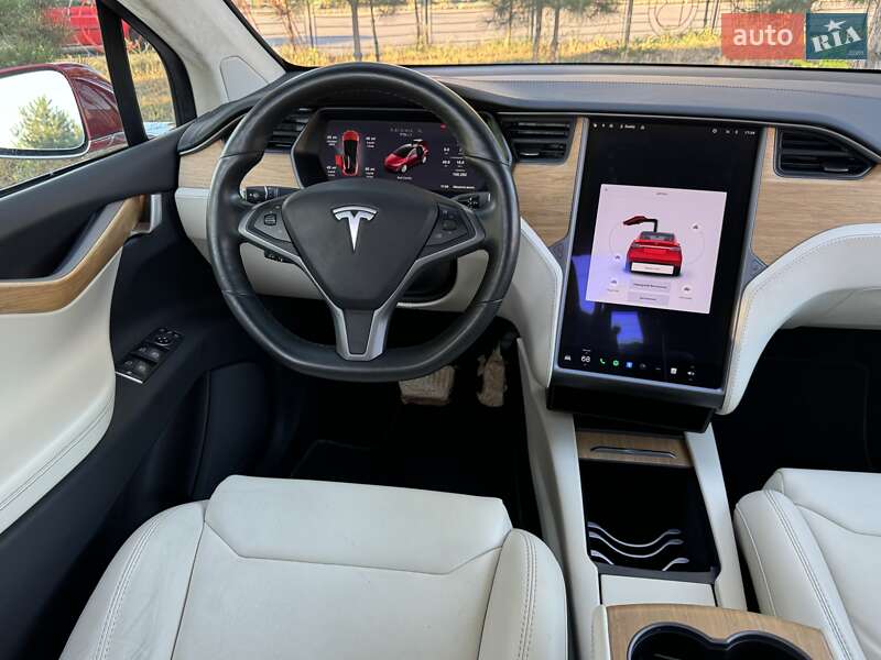 Tesla Model X 2018
