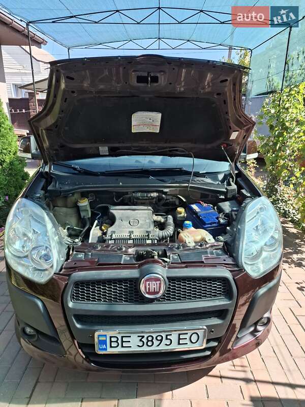 Fiat Doblo 2012