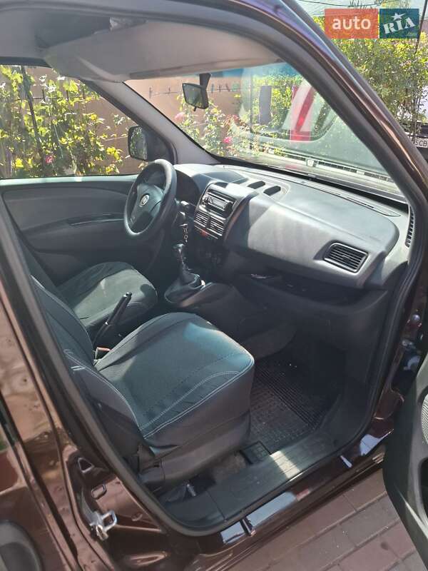 Fiat Doblo 2012