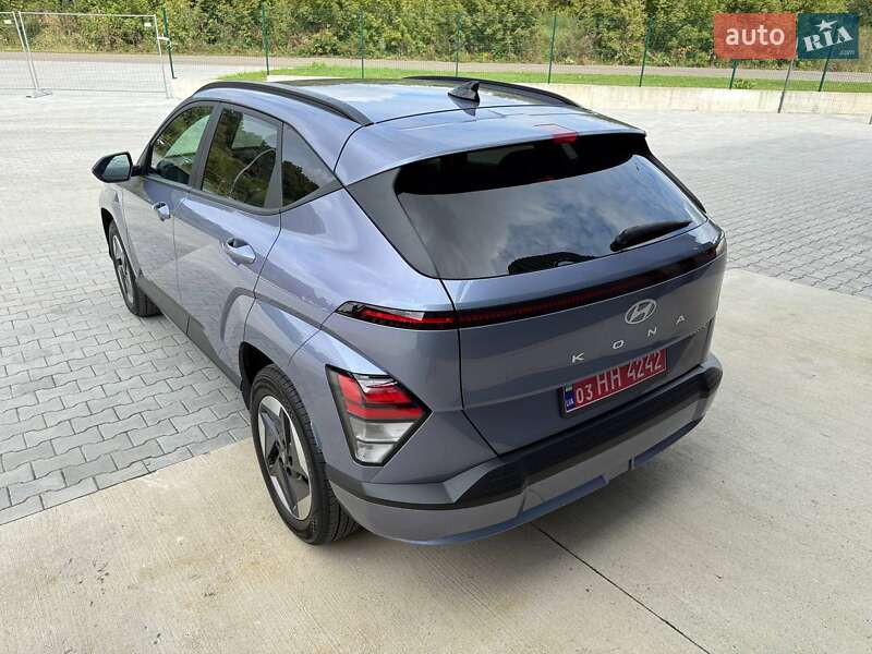 Hyundai-166