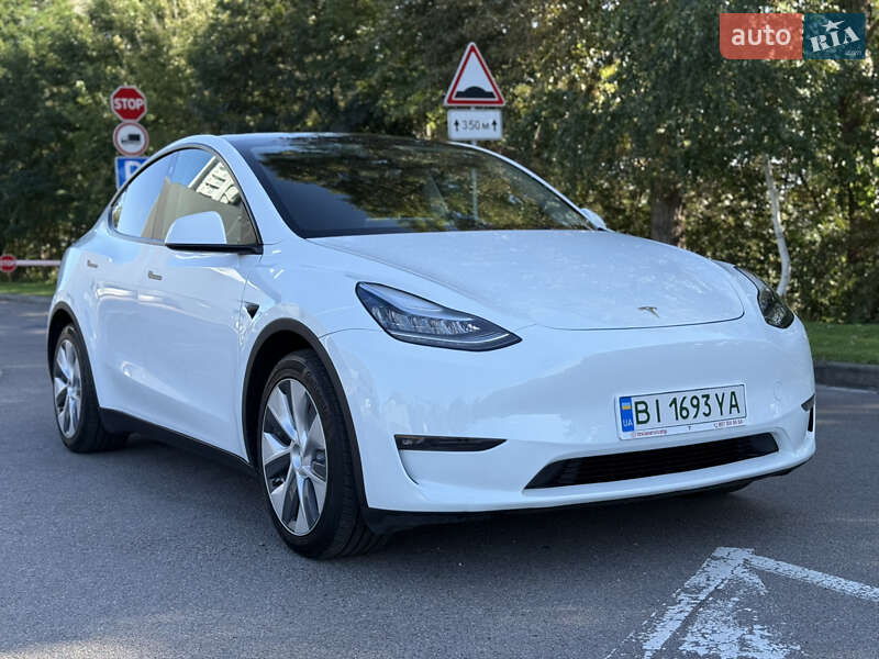 Tesla-3