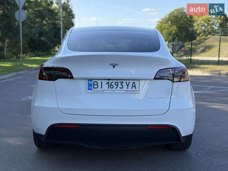 Tesla-8