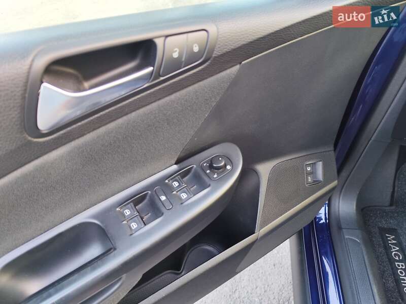 Volkswagen Passat 2009