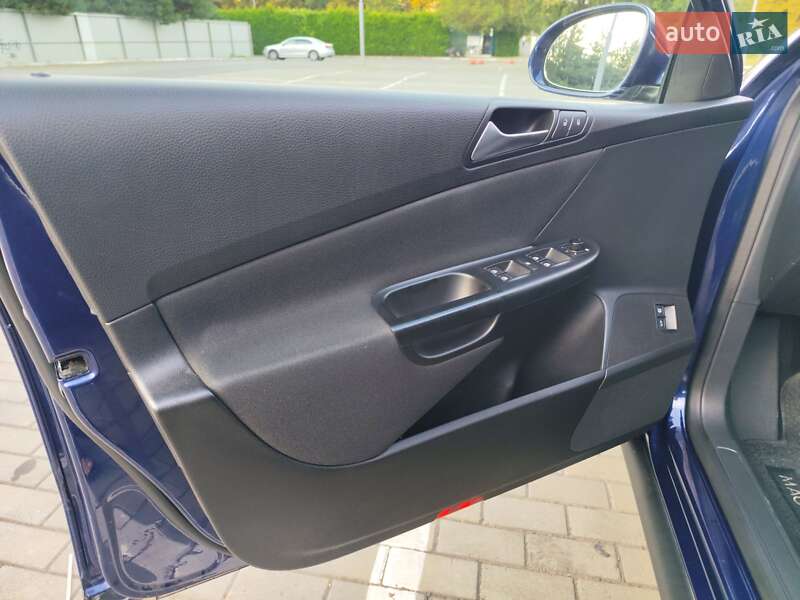 Volkswagen Passat 2009