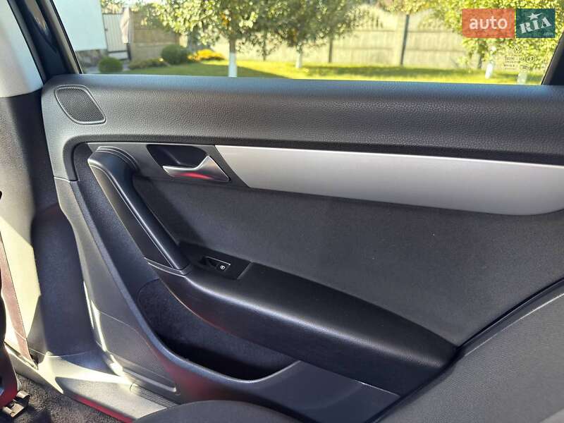 Volkswagen Passat 2012