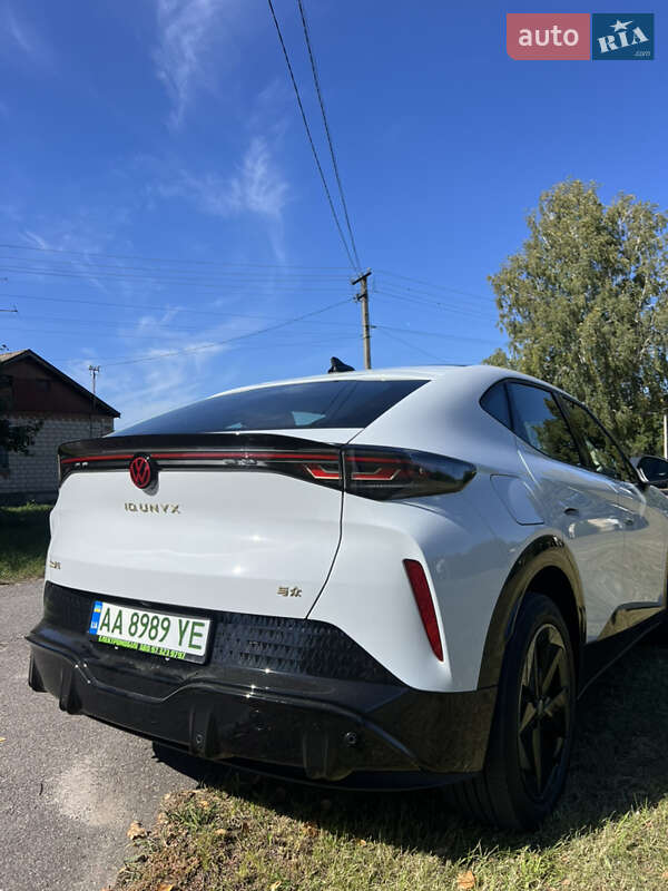 Volkswagen ID. UNYX 2024