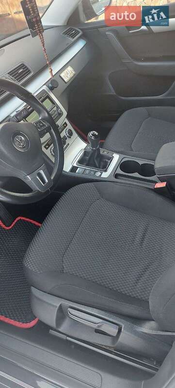 Volkswagen Passat 2012