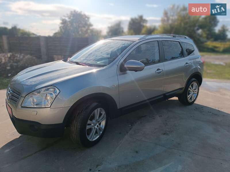 Nissan Qashqai+2 2009