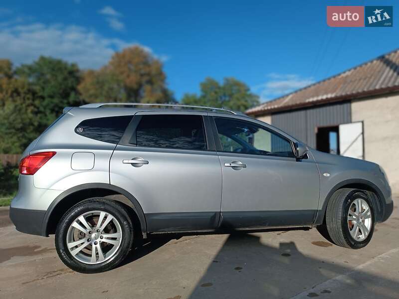Nissan Qashqai+2 2009