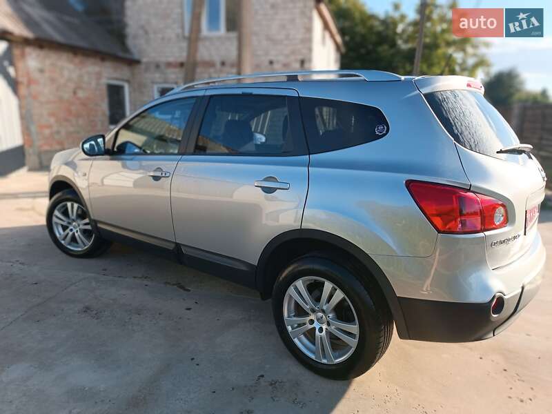 Nissan Qashqai+2 2009