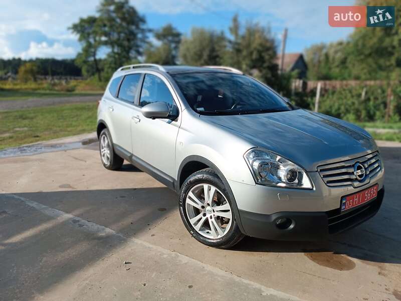 Nissan Qashqai+2 2009