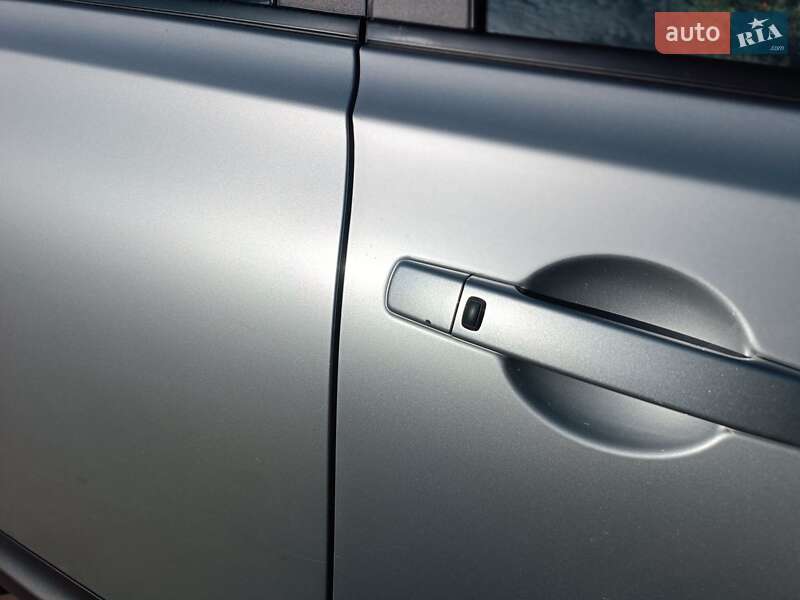 Nissan Qashqai+2 2009